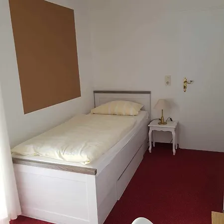 Petra 3*